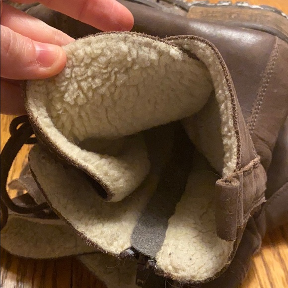Fleece lined leather boots - Picture 5 of 5